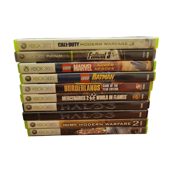 Xbox 360 Gears of War Bundle Console + 3 Controllers + 30 Games - Picture 6 of 9